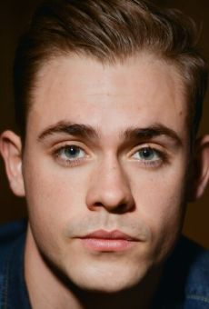 Дэйкер Монтгомери (Dacre Montgomery)